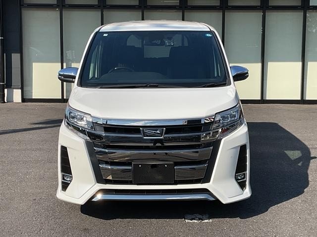 TOYOTA NOAH WxB  NON-HYBRID 2021